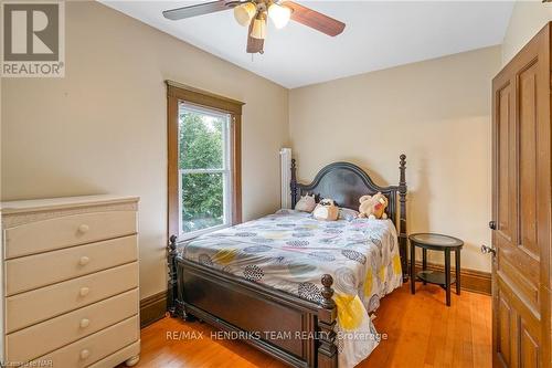 4119 Bridgeport Drive, Lincoln (980 - Lincoln-Jordan/Vineland), ON - Indoor Photo Showing Bedroom