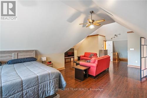 4119 Bridgeport Drive, Lincoln (980 - Lincoln-Jordan/Vineland), ON - Indoor Photo Showing Bedroom