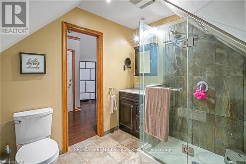 4119 Bridgeport Drive, Lincoln (980 - Lincoln-Jordan/Vineland), ON - Indoor Photo Showing Bathroom