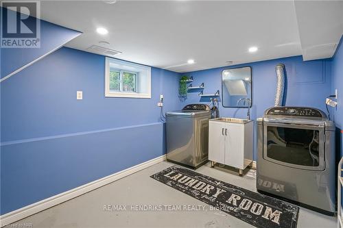 4119 Bridgeport Drive, Lincoln (980 - Lincoln-Jordan/Vineland), ON - Indoor Photo Showing Laundry Room