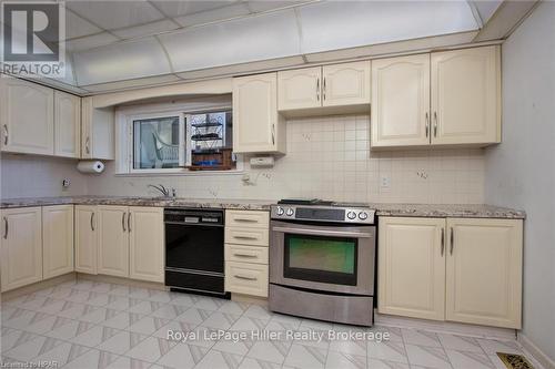 235 William Street, Stratford, ON - Indoor Photo Showing Kitchen