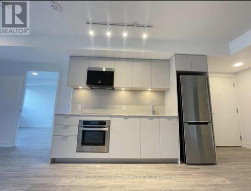 318 - 9 Clegg Road, Markham, ON - Indoor Photo Showing Kitchen With Stainless Steel Kitchen