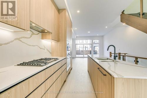 48 - 48 Lou Parsons Way, Mississauga, ON - Indoor Photo Showing Kitchen With Upgraded Kitchen