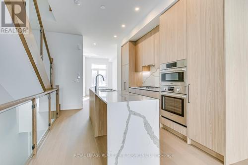 48 - 48 Lou Parsons Way, Mississauga, ON - Indoor Photo Showing Kitchen With Upgraded Kitchen