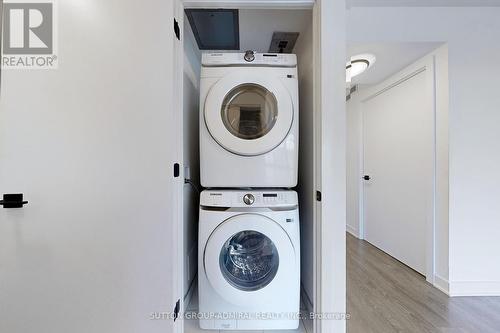 302 - 36 Zorra Street, Toronto, ON - Indoor Photo Showing Laundry Room