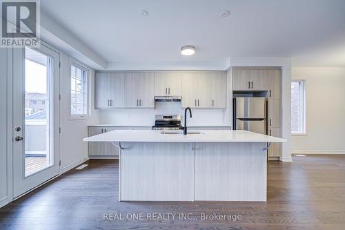 1223 Poppy Gardens, Oakville, ON - Indoor Photo Showing Kitchen