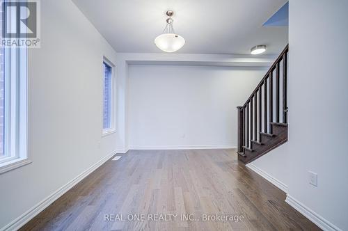 1223 Poppy Gardens, Oakville, ON - Indoor Photo Showing Other Room