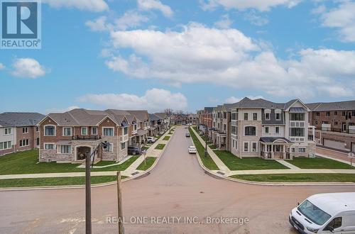 1223 Poppy Gardens, Oakville, ON - Outdoor With Facade