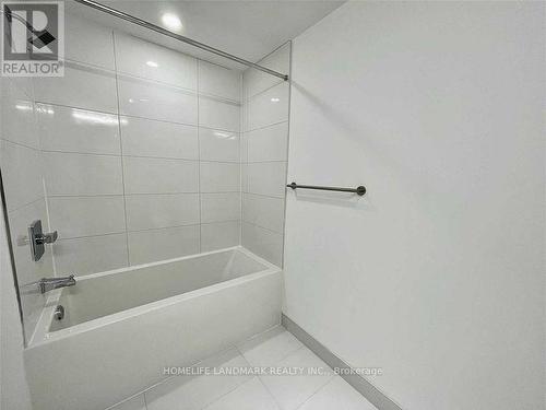 1702 - 395 Bloor Street E, Toronto, ON - Indoor Photo Showing Bathroom