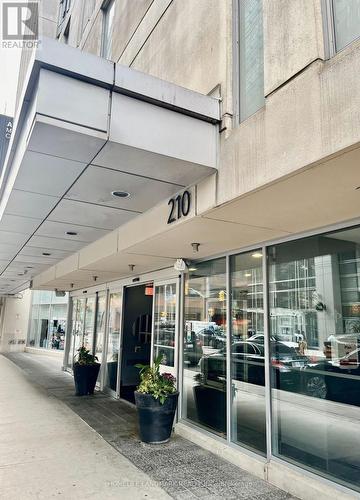 605 - 210 Victoria Street, Toronto, ON - Outdoor