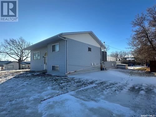 2160 Proton Avenue, Gull Lake, SK - Outdoor