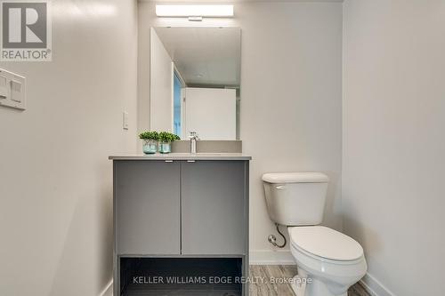 B323 - 1119 Cooke Boulevard, Burlington, ON - Indoor Photo Showing Bathroom