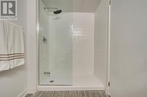 B323 - 1119 Cooke Boulevard, Burlington, ON - Indoor Photo Showing Bathroom