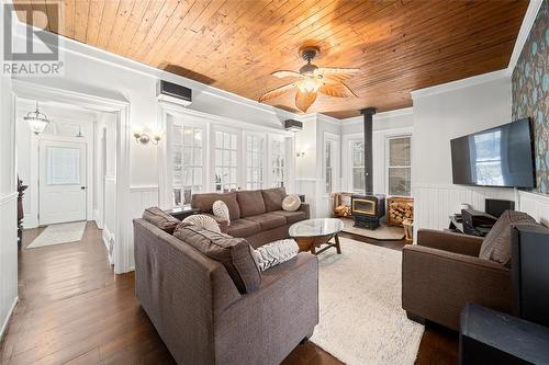 50 Main Street, Lambton Shores, ON - Indoor Photo Showing Living Room