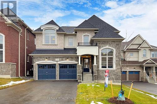 9 Goodwin Court, East Gwillimbury, ON - Outdoor With Facade