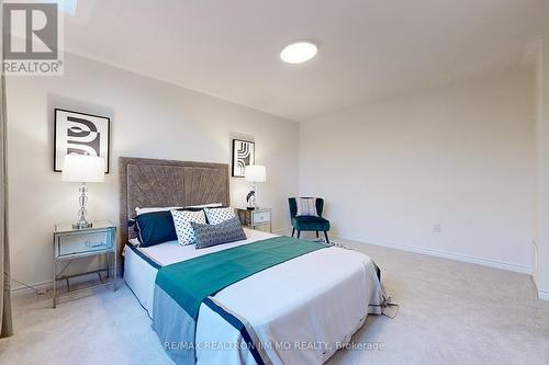 9 Goodwin Court, East Gwillimbury, ON - Indoor Photo Showing Bedroom