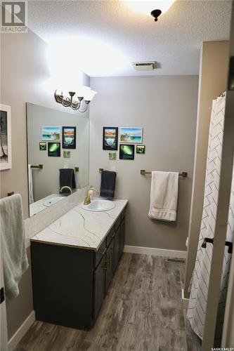 713 Chambers Court, Shellbrook, SK - Indoor Photo Showing Bathroom