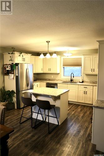 713 Chambers Court, Shellbrook, SK - Indoor Photo Showing Kitchen