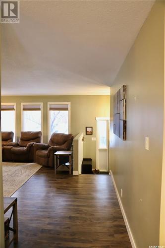 713 Chambers Court, Shellbrook, SK - Indoor Photo Showing Living Room