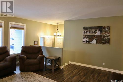 713 Chambers Court, Shellbrook, SK - Indoor Photo Showing Living Room