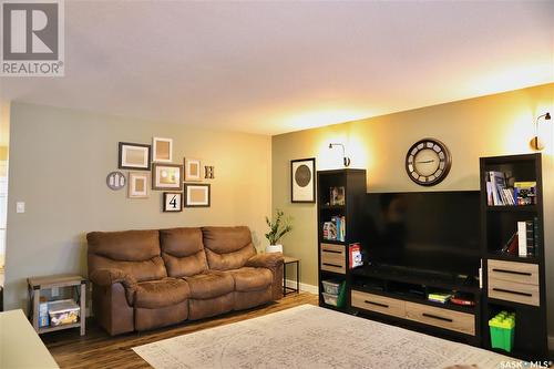 713 Chambers Court, Shellbrook, SK - Indoor Photo Showing Living Room