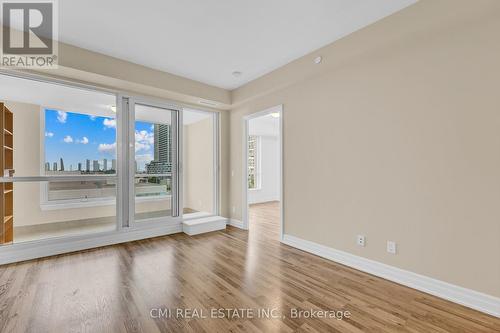 407 - 9075 Jane Street, Vaughan, ON - Indoor Photo Showing Other Room