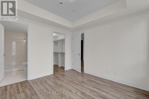 407 - 9075 Jane Street, Vaughan, ON - Indoor Photo Showing Other Room