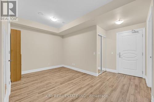 407 - 9075 Jane Street, Vaughan, ON - Indoor Photo Showing Other Room