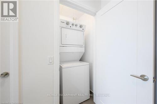 637 - 16 Concord Place, Grimsby, ON - Indoor Photo Showing Laundry Room