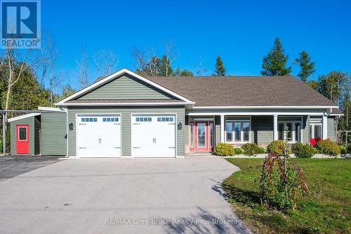 10 Williamson Place E, South Bruce Peninsula, ON - Outdoor With Facade