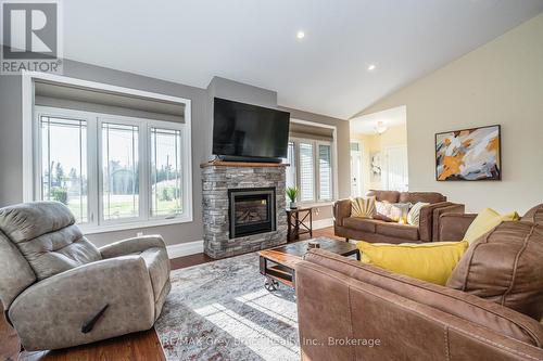 10 Williamson Place E, South Bruce Peninsula, ON - Indoor Photo Showing Living Room With Fireplace