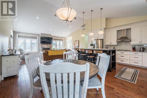 10 Williamson Place E, South Bruce Peninsula, ON - Indoor Photo Showing Dining Room