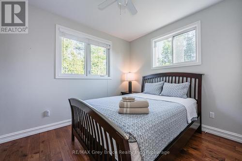 10 Williamson Place E, South Bruce Peninsula, ON - Indoor Photo Showing Bedroom