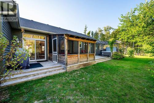 10 Williamson Place E, South Bruce Peninsula, ON - Outdoor