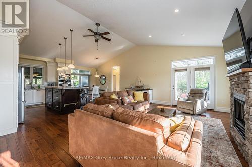 10 Williamson Place E, South Bruce Peninsula, ON - Indoor Photo Showing Living Room With Fireplace