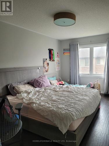 1305 Granrock Crescent, Mississauga, ON - Indoor Photo Showing Bedroom