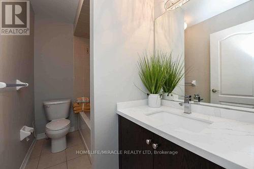 1305 Granrock Crescent, Mississauga, ON - Indoor Photo Showing Bathroom