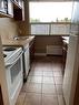 17 - 15 Albright Road, Hamilton, ON  - Indoor Photo Showing Kitchen 