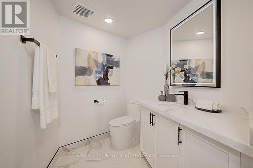 2204 - 85 Skymark Drive, Toronto, ON - Indoor Photo Showing Bathroom