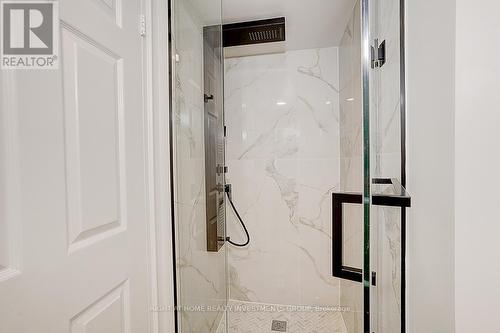 2204 - 85 Skymark Drive, Toronto, ON - Indoor Photo Showing Bathroom