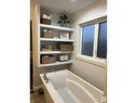 3131 Winspear Cr Sw Sw, Edmonton, AB  - Indoor Photo Showing Bathroom 