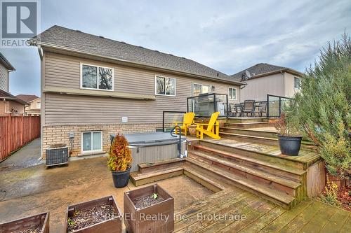 82 Macturnbull Drive, St. Catharines (462 - Rykert/Vansickle), ON - Outdoor With Deck Patio Veranda With Exterior