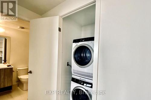 6305 - 138 Downes Street, Toronto, ON - Indoor Photo Showing Laundry Room