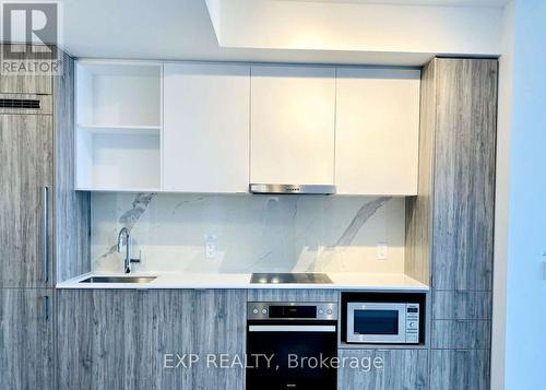 6305 - 138 Downes Street, Toronto, ON - Indoor Photo Showing Kitchen