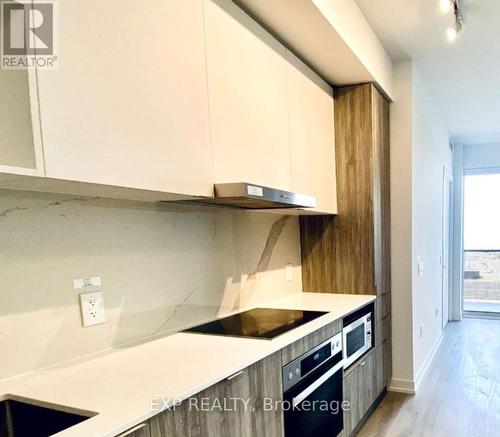 6305 - 138 Downes Street, Toronto, ON - Indoor Photo Showing Kitchen