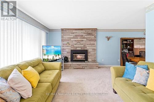 67 Springfield Street, Welland (774 - Dain City), ON - Indoor Photo Showing Living Room With Fireplace