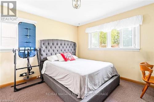 67 Springfield Street, Welland (774 - Dain City), ON - Indoor Photo Showing Bedroom