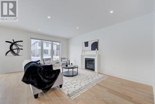 2284 Saddlerock Avenue, London, ON - Indoor Photo Showing Other Room With Fireplace