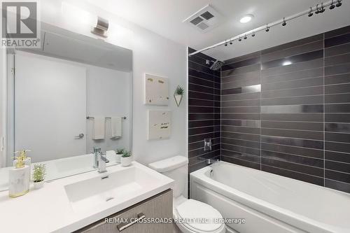 1517 - 87 Peter Street, Toronto, ON - Indoor Photo Showing Bathroom