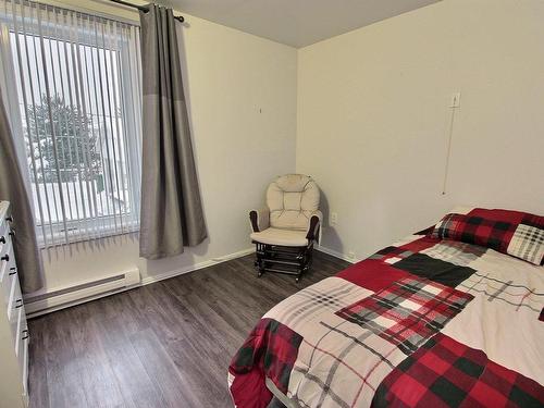 Chambre Ã Â coucher - 321Z 2E Avenue E., Amos, QC - Indoor Photo Showing Bedroom